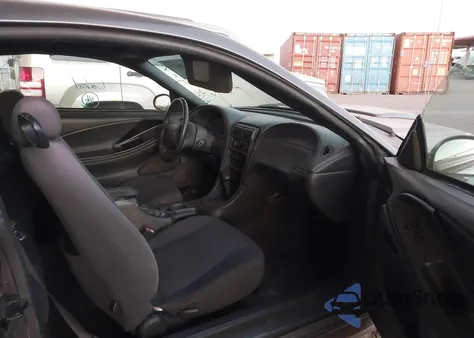 2004 Ford Mustang from USA, damaged, VIN 1FAFP40634F221179